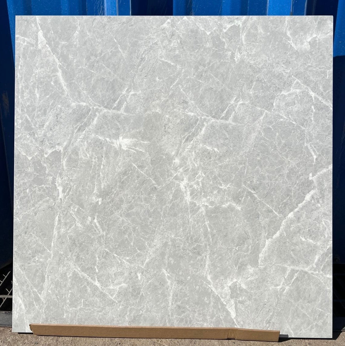 Porcelanato 60x60 Gris Prieta Brillante